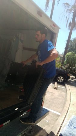 Student Movers offers professional residential and commercial moving service Houston and surrounding areas