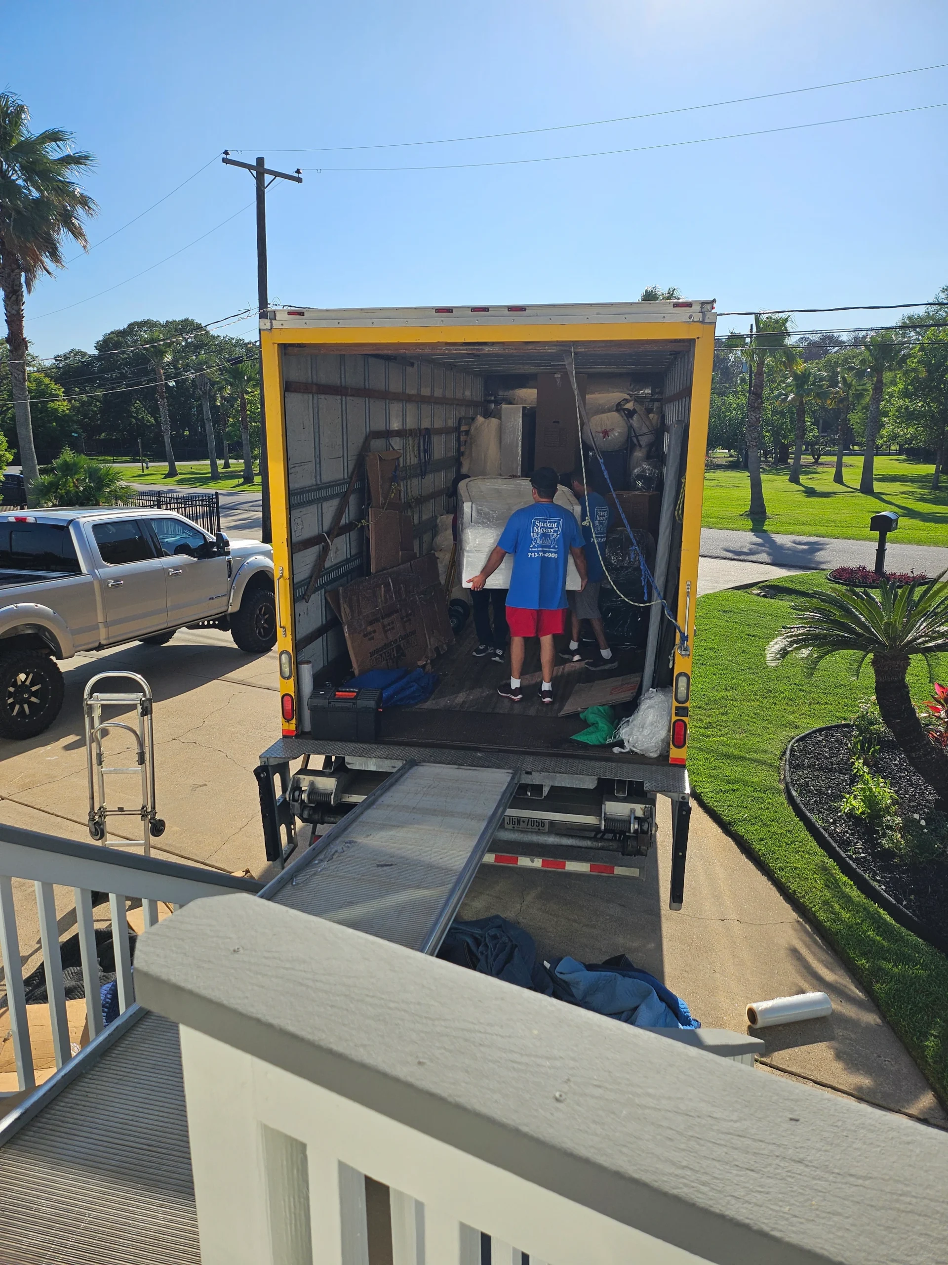Our movers doing unloading.